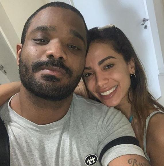 Arlindinho Cruz resolveu se declarar para a cantora Anitta (Foto: Reprodução)