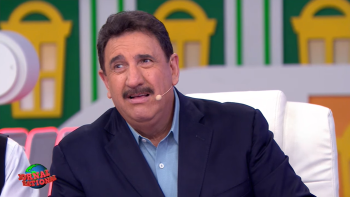 Ratinho no comando de seu programa no SBT, que superou audiência da filha de Silvio Santos (Foto: Reprodução/SBT)