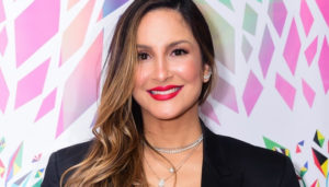 Claudia Leitte expõe que teve um bom ano e faz um balanço positivo, além de tecer elogios para a filha Bela (Foto: Reprodução)