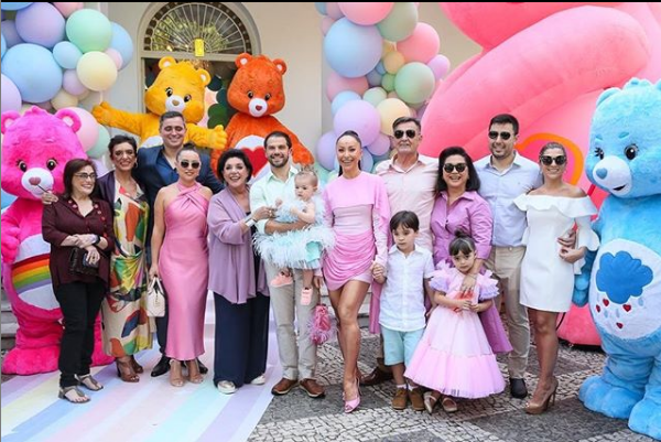 Duda Nagle, Sabrina Sato, Leda, Zoe e família (Foto: Reprodução)