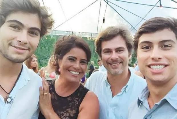 João Vitti, Valéria Alencar e filhos (Foto: Reprodução)