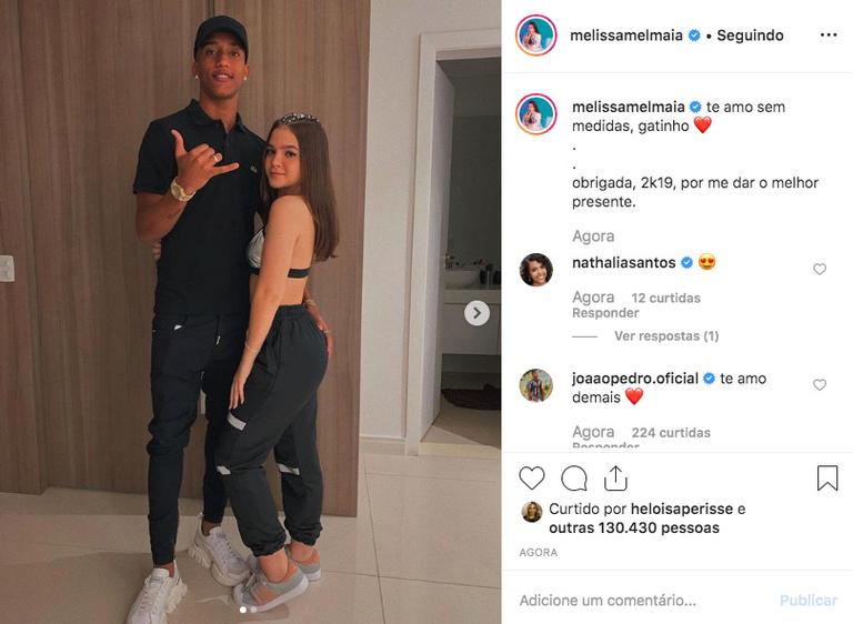 Mel Maia posa com namorado em foto no Instagram (Foto: Reprodução)