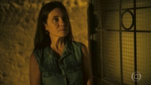 Thelma (Adriana Esteves) em Amor de Mãe (Foto: Reprodução/Globo)