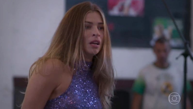 Grazi Massafera (Paloma) em cena de Bom Sucesso, que teve mais ibope que Amor de Mãe (Foto: Reprodução/Globo)