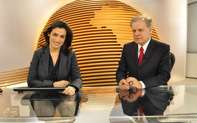 A apresentadora do Jornal Nacional, da Globo, no Bom dia Brasil ao lado de Chico Pinheiro (Foto: Reprodução/Globoplay)