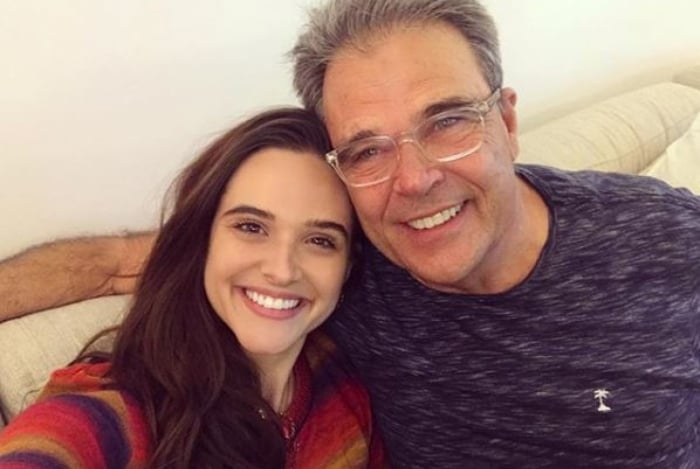 Juliana Paiva e o pai, Gilmar