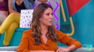 Rebeca Abravanel vem tendo que lidar com boatos sobre seu casamento com Pato (Foto: Reprodução/SBT)