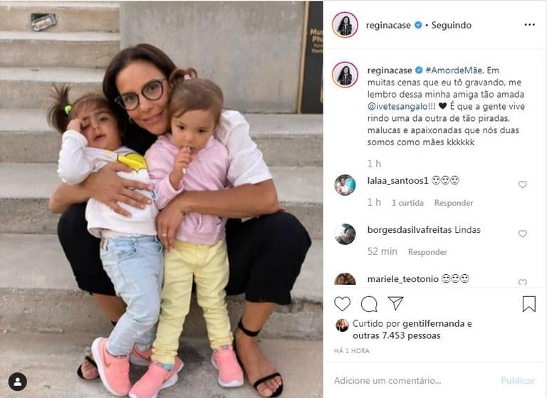 A apresentadora publicou a imagem em que a cantora aparece com as filhas mais novas e se declarou para a amiga Instagram (Foto: Reprodução)