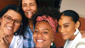 Regina Casé, Adriana Esteves, Jéssica Ellen e Taís Araújo, as atrizes de Amor de Mãe (Imagem: Instagram)