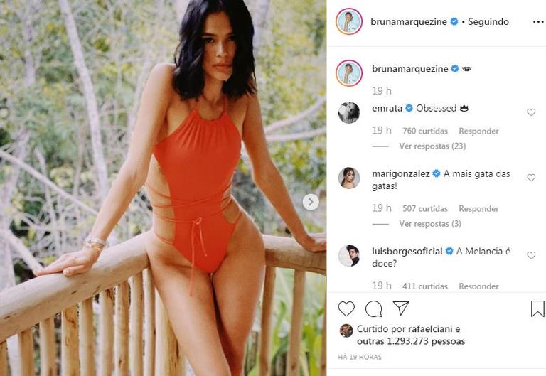 Bruna Marquezine deixa as curvas à mostra em maiô aberto e impressiona fãs (Foto: Arquivo Pessoal)