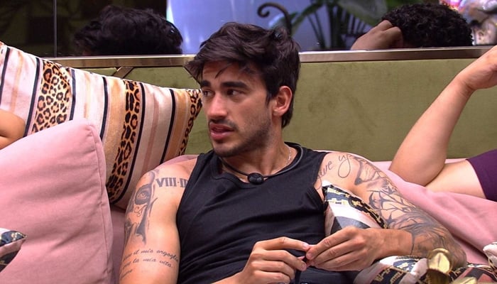 Guilherme revelou no BBB20 momentos que viveu com as cantoras Anitta e Ludmilla (Foto: Reprodução/BBB)