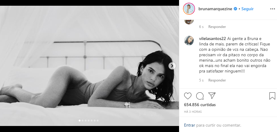 Bruna Marquezine surgiu com pouca roupa e sensualizando na cama (Foto: Reprodução/ Instagram)