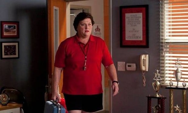 Dot Jones como Shannon Beiste em cena de Glee (Foto: Reprodução )