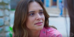 Luna (Juliana Paiva) em cena de Salve-Se Quem Puder (foto: reprodução/TV Globo)