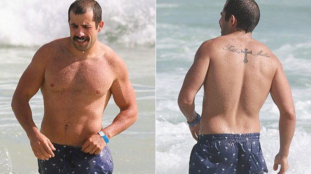 Kaysar aproveita dia de sol em praia do Rio de Janeiro (Dilson Silva/Agnew)s