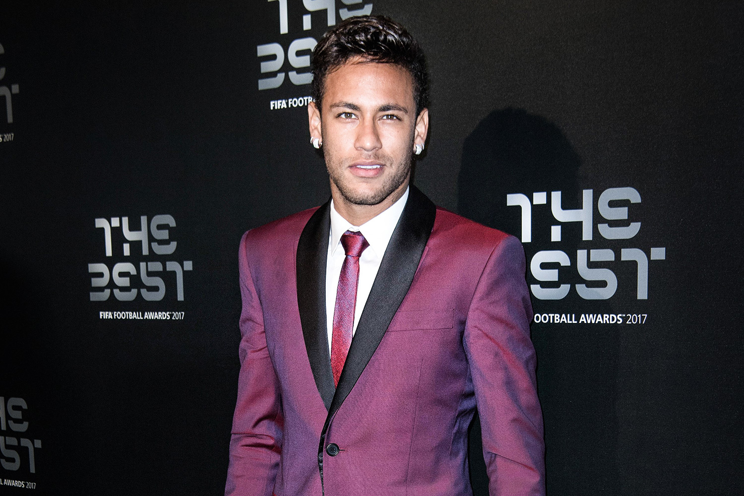 Neymar, após término recente, convida ex-BBB famosa para festa sua