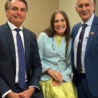 Regina Duarte fez publicação ao lado de Jair Bolsonaro (Foto: Reprodução/Instagram)