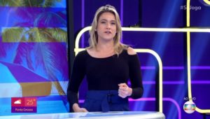 Fernanda Gentil no comando do Se Joga, que amargou nova derrota para a Record na audiência (Foto: Reprodução/Globo)