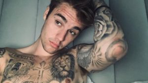 Justin Bieber responde fã que se sentiu 