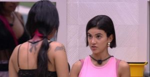 Manu tem conversa com Flayslane no BBB20 (Foto: reprodução/ Globo)