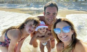 Ticiane Pinheiro revela detalhes do relacionamento entre o atual marido, Cesar Tralli, e Rafaela Justus, filha de Roberto Justus, seu ex-marido. (Foto: Reprodução/Instagram)