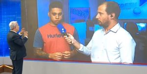 Sikêra Jr. entrevistou Gabriel Monteiro no Alerta Nacional (Foto: Reprodução / RedeTV!)