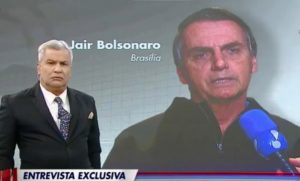 Sikêra Jr. entrevistou Jair Bolsonaro ao vivo no Alerta Nacional (Foto: Reprodução / RedeTV!)