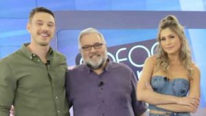 Gabriel Cartolano, Leão Lobo e Lívia Andrade foram detonados (Foto: Divulgação/SBT)