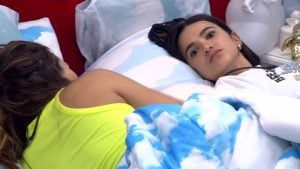 Manu Gavassi defendeu Thelma em conversa com Mari no BBB - Foto: Reprodução