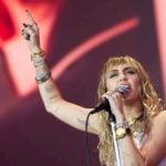 Miley Cyrus cancela show beneficente na Austrália devido o coronavírus (Foto: Reprodução)