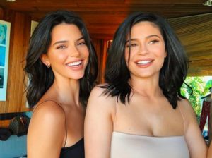 Kylie e Kendall Jenner se pronunciam após acusações de calote (Foto: Reprodução)