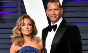 Devido à pandemia do novo coronavírus, casamento de Jennifer Lopez e Alex Rodriguez é adiado (Foto: Reprodução)