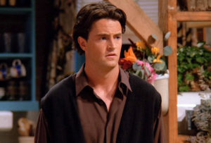 Com depressão, Chandler Bing da série Friends surge totalmente irreconhecível (Foto: Reprodução)