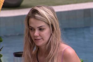 BBB20: Marcela responder haters no Instagram (Foto: reprodução/Globoplay)