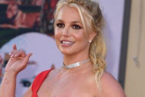 Britney Spears muda letra da música Baby One More Time em alerta a propagação do coronavírus (Foto: Reprodução)