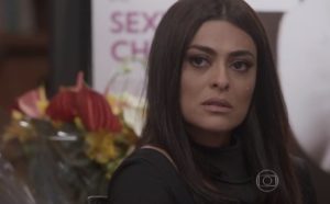 Carolina em Totalmente Demais (Foto: Reprodução/Globo)