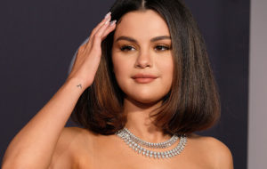 Selena Gomez fala em documentário sobre a decepção com a imigração dos EUA (Foto: Reprodução)