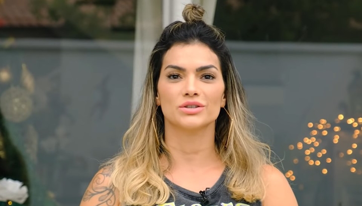 Kelly Key rasga o verbo contra críticas sobre o corpo e revela