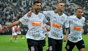 Corinthians faz pedido à Globo para não jogar mais aos domingos. (Foto: Divulgação)