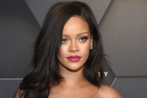 Rihanna surge sem calcinha e vídeo comprometedor viraliza (Foto: Reprodução)