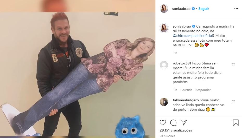 Sonia Abrão postou brincadeira dos bastidores (Foto: Reprodução/Instagram)