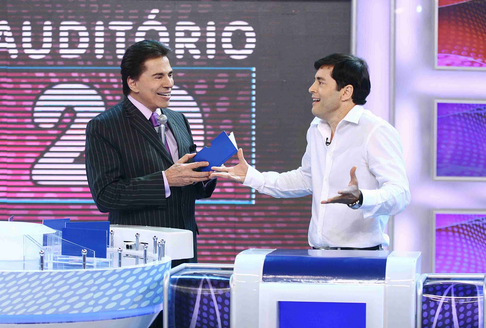 Silvio Santos e Tiago Santiago no programa do SBT - Foto: Reprodução