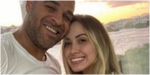 Adriano Imperador terminou tudo com a ex-noiva e foi dispensado (Foto: Reprodução)