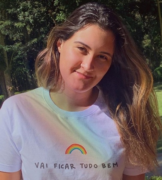 Filha de William Bonner, Bia Bonemer usou seu Instagram para mandar mensagem (Montagem: TV Foco)