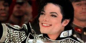 Imagem do post O que diz a sensitiva que confirma que Michael Jackson está vivo e cravou até data: “Vai ser triunfal”