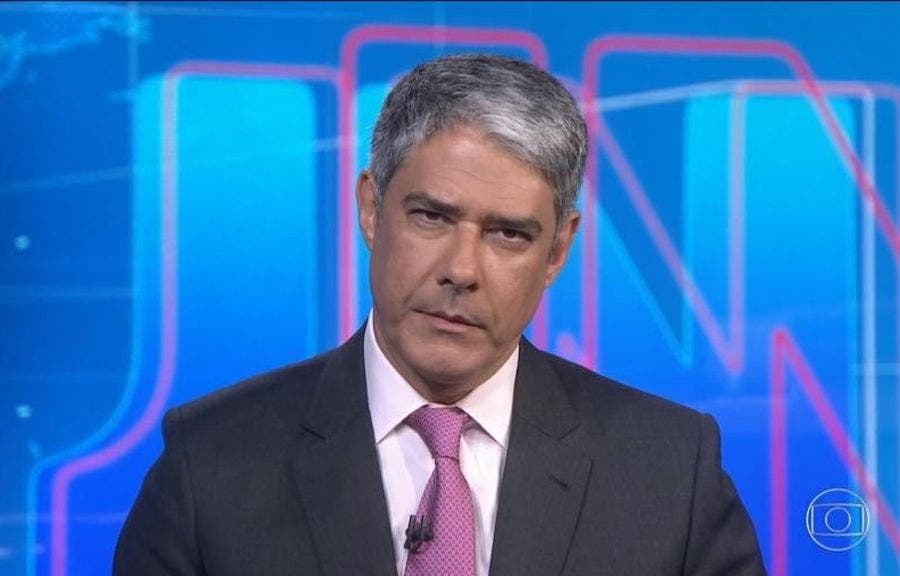 William Bonner no Jornal Nacional, na TV Globo (Foto: Reprodução)