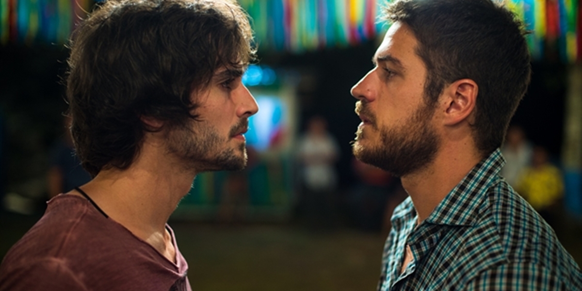 Ruy (Fiuk) e Zeca (Marco Pigossi) em A Força do Querer (Foto: Globo/Estevam Avellar)