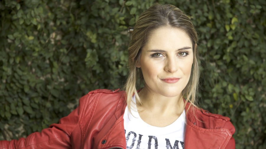 Bruna Thedy relembrou a ficada com Júnior (Foto: reprodução)