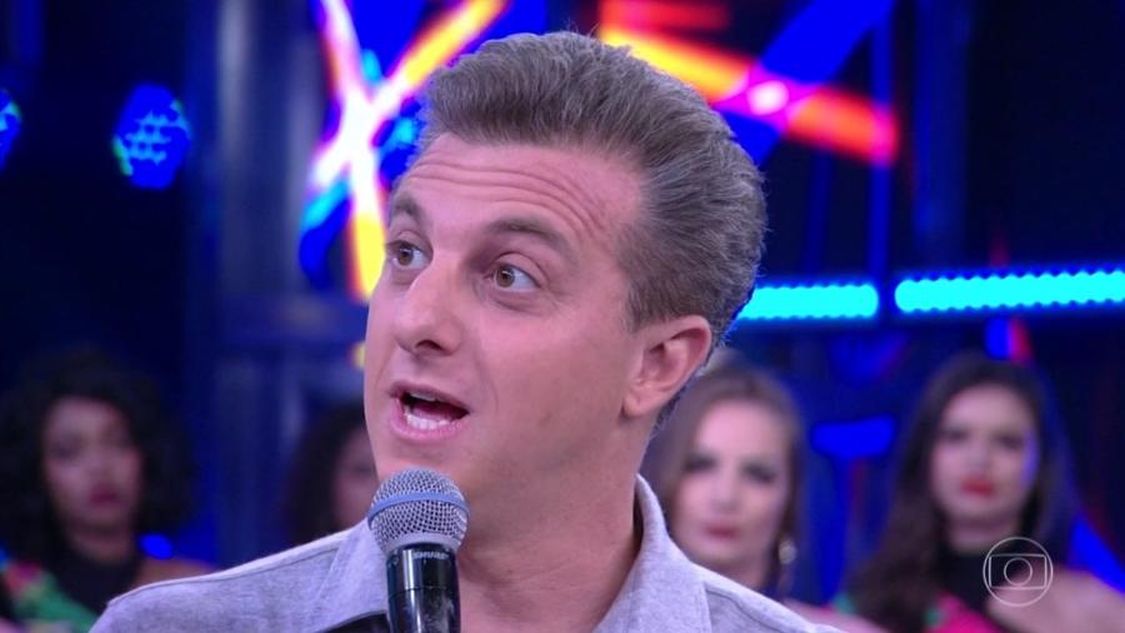 Luciano Huck em seu programa na Globo, o Caldeirão - Foto: Reprodução