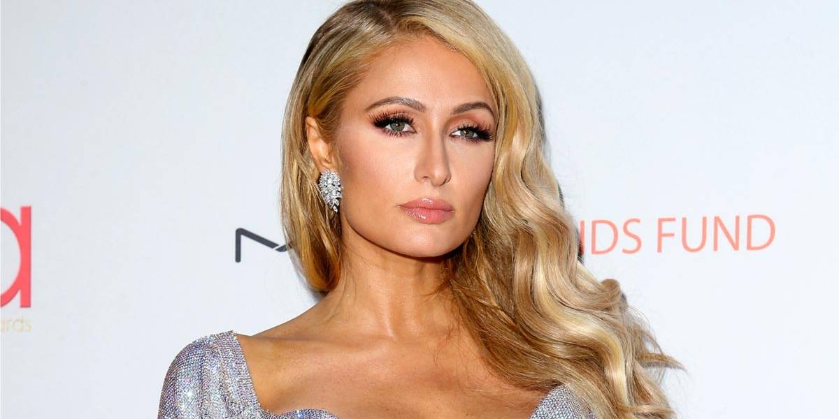 Em documentário, Paris Hilton faz revelações bombásticas sobre sua vida (Foto: Reprodução)